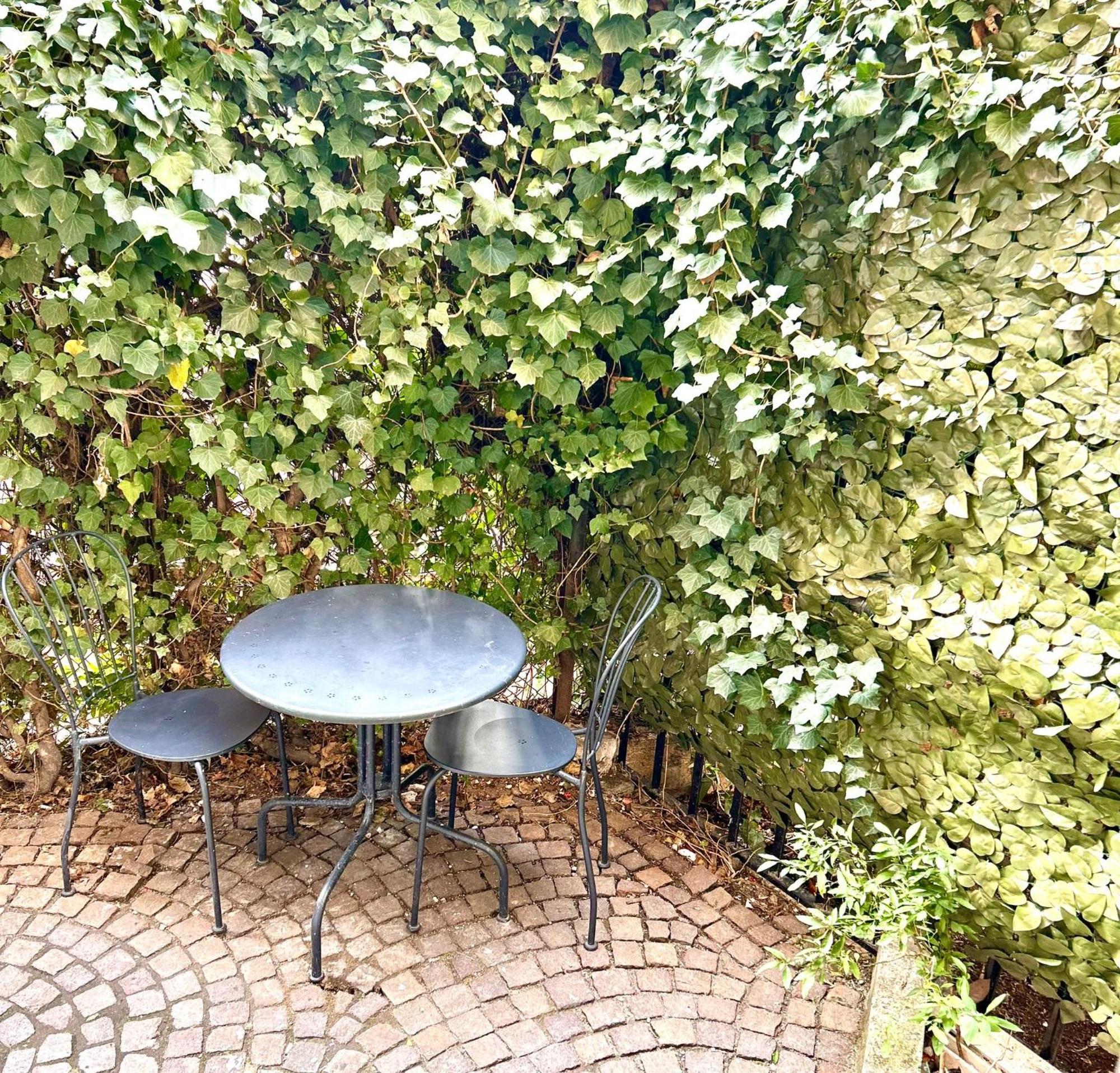 Lovely 2 Room Apartment With Small Garden Milão Exterior foto