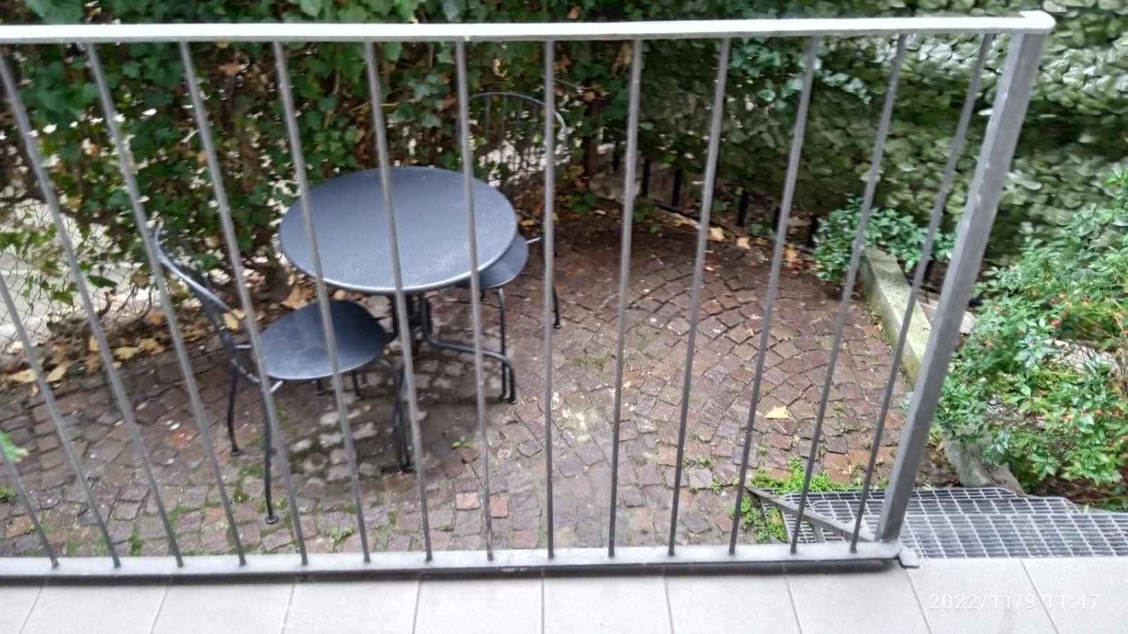 Lovely 2 Room Apartment With Small Garden Milão Exterior foto