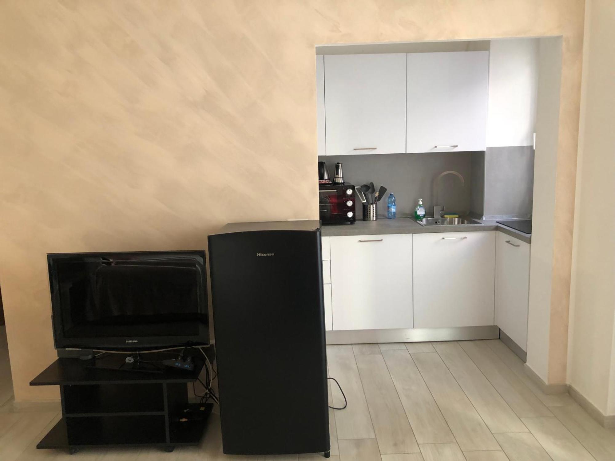 Lovely 2 Room Apartment With Small Garden Milão Exterior foto